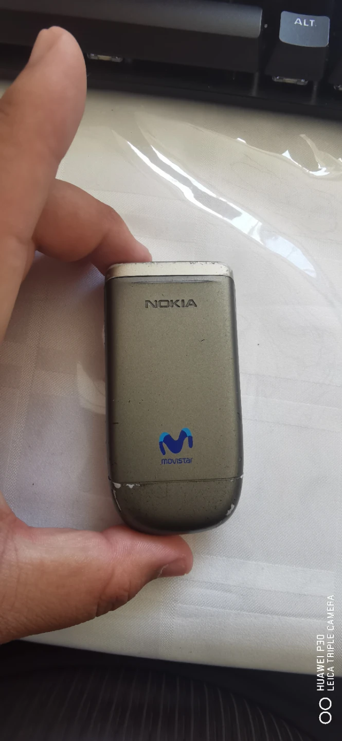 2G Nokia Flip Phone (Movistar) - photo 3