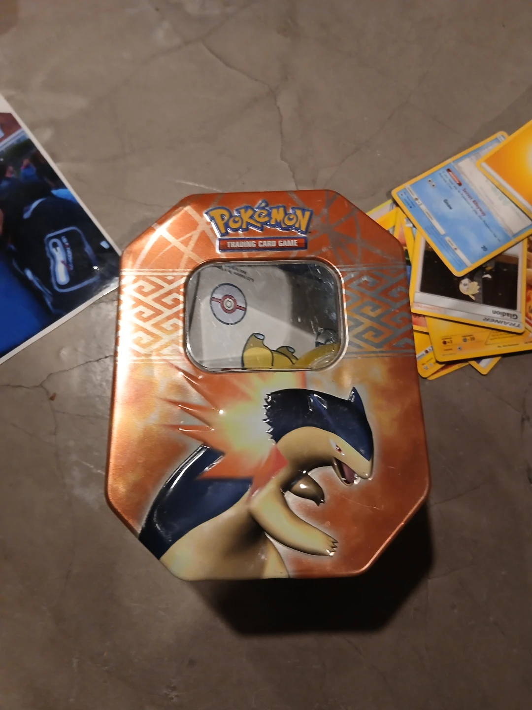 Pokémon Trading Card Game Tin