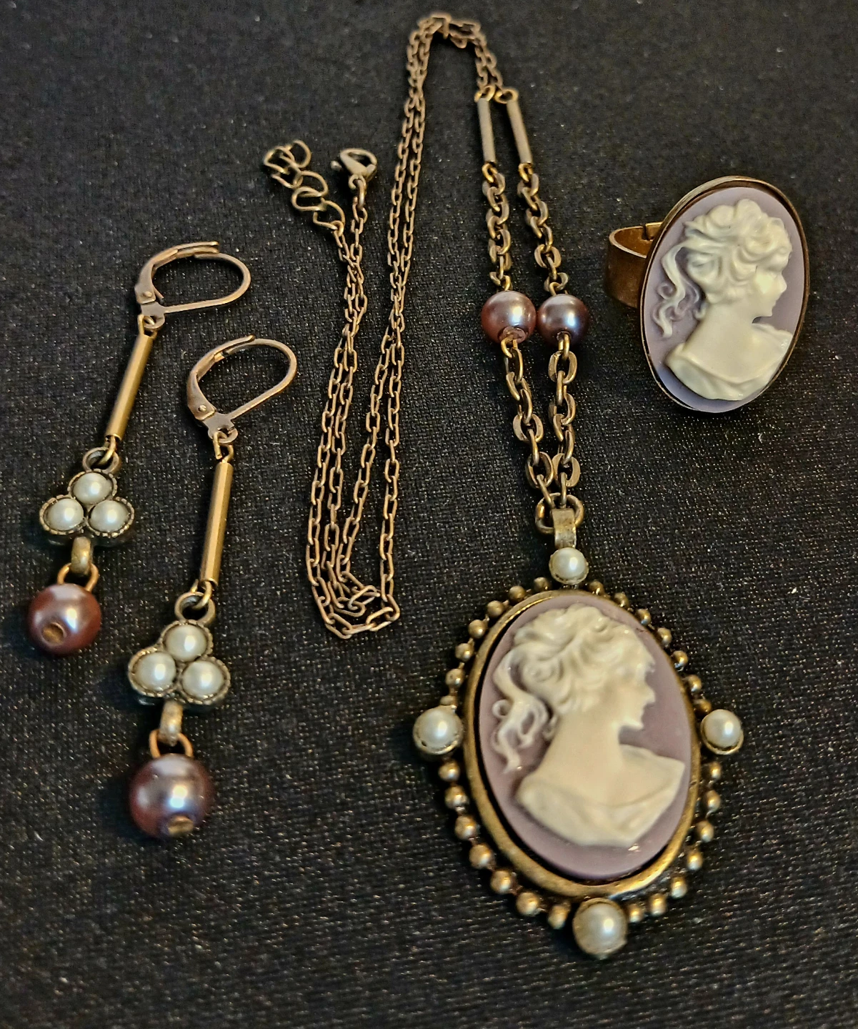 Cameo Pendant Necklace, Ring, and Earrings Set - photo 2