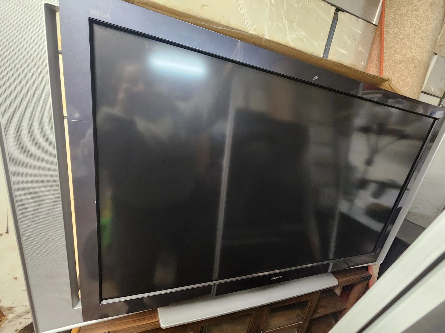 Sony WEGA Flat Screen TV