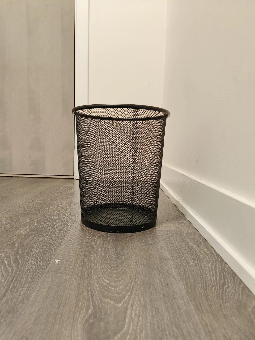 Black Mesh Waste Bin