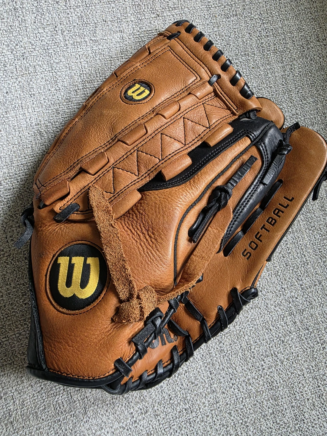 Wilson A500 Softball Glove