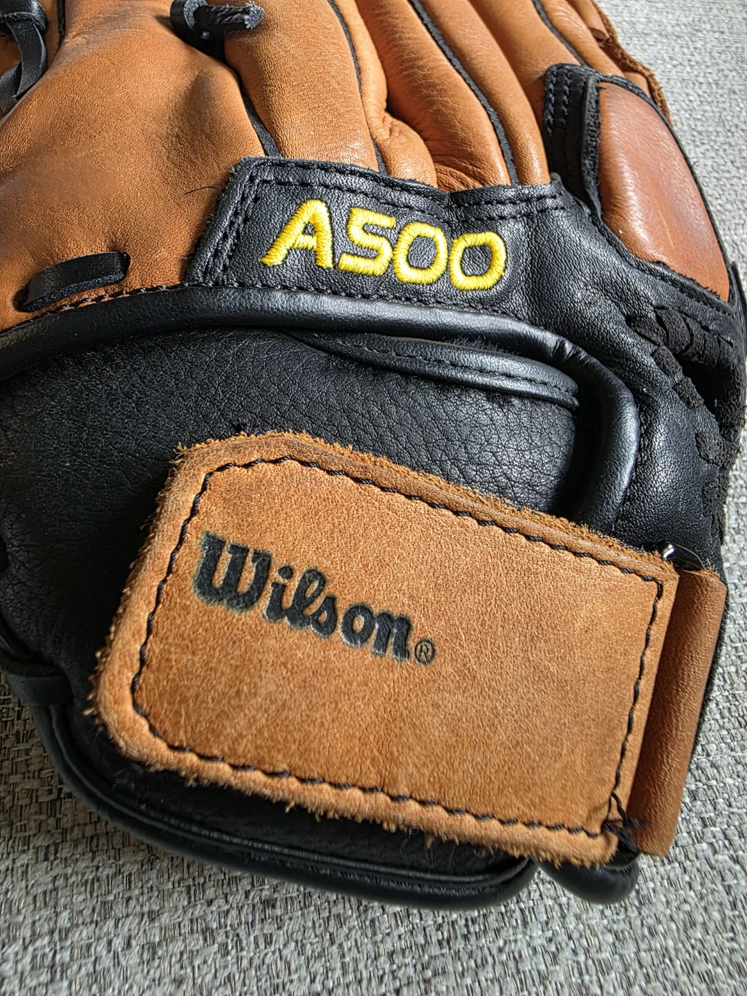 Wilson A500 Softball Glove - photo 3
