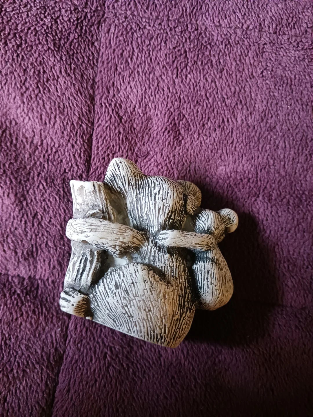 Koala figurine with baby - photo 3