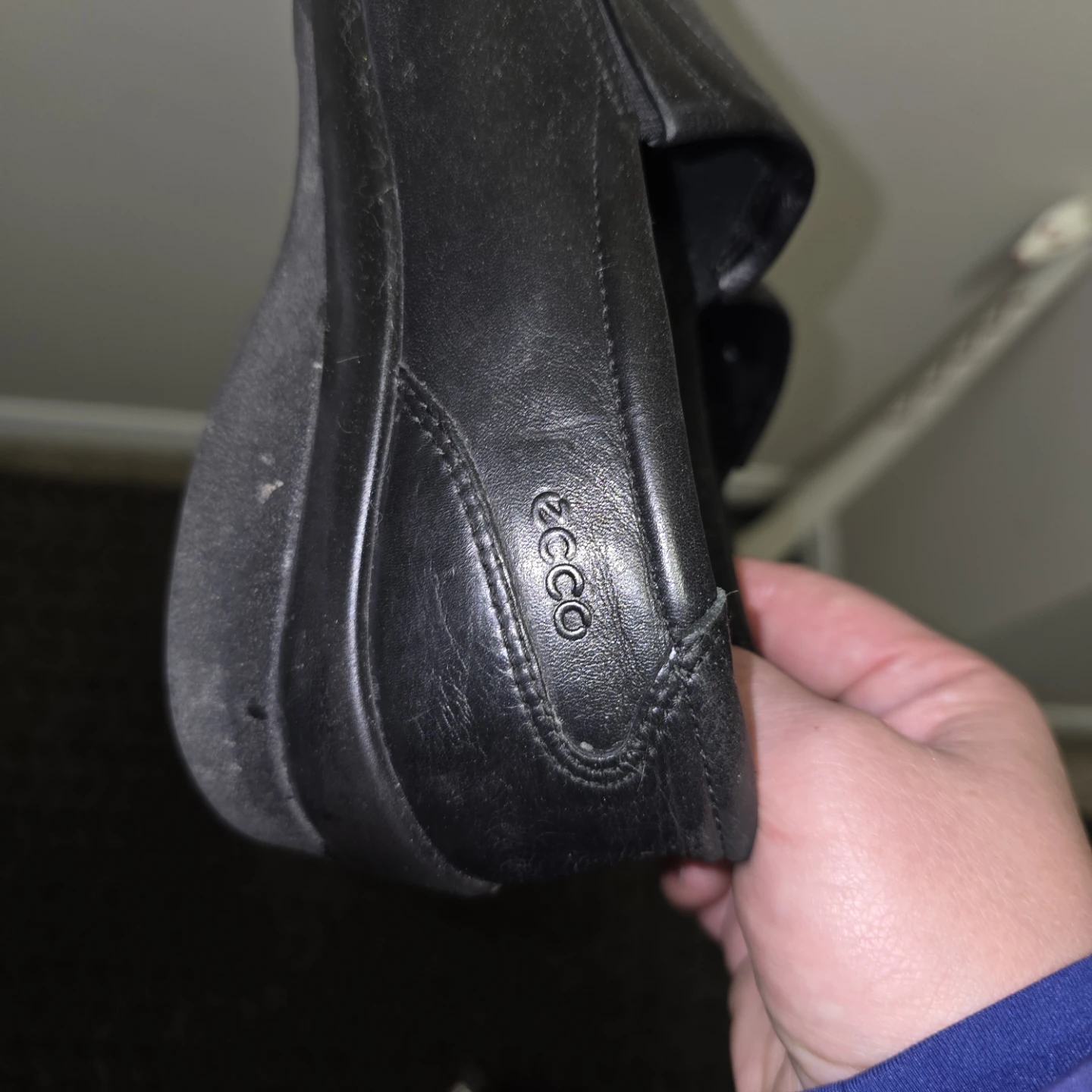 ECCO Black Leather Loafers - Size 39 - photo 2