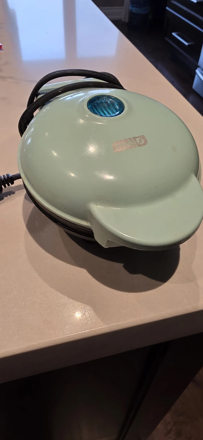 Dash Aqua Mini Pancake Maker