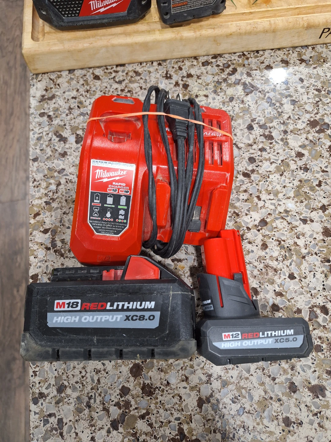 Milwaukee M12/M18 Rapid Charger with 2 Batteries