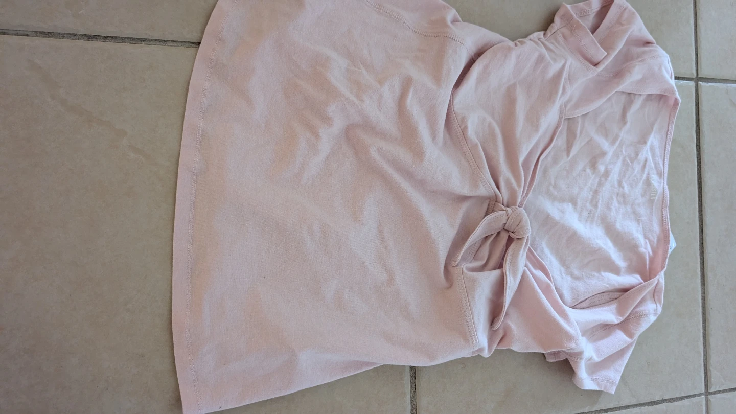 Hollister Pink Tie-Front T-Shirt size women's small