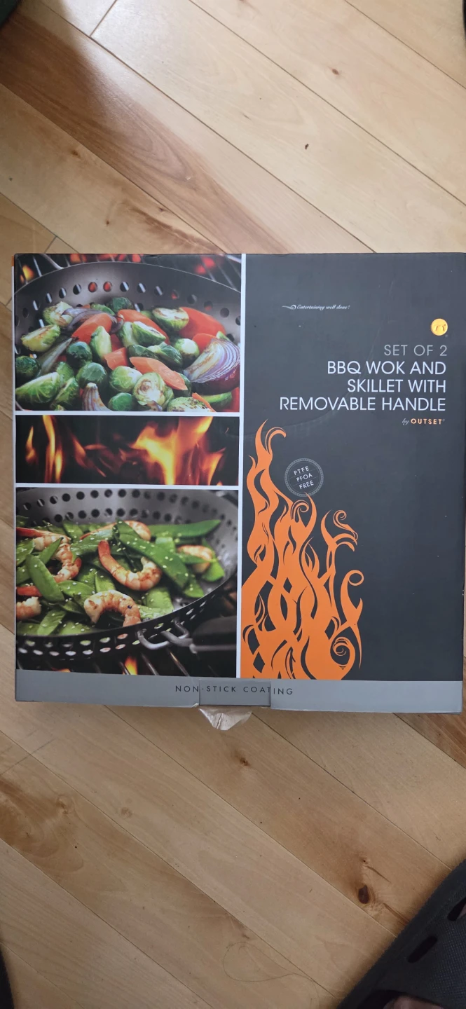 Outset Set of 2 BBQ Wok and Skillet with Removable Handle