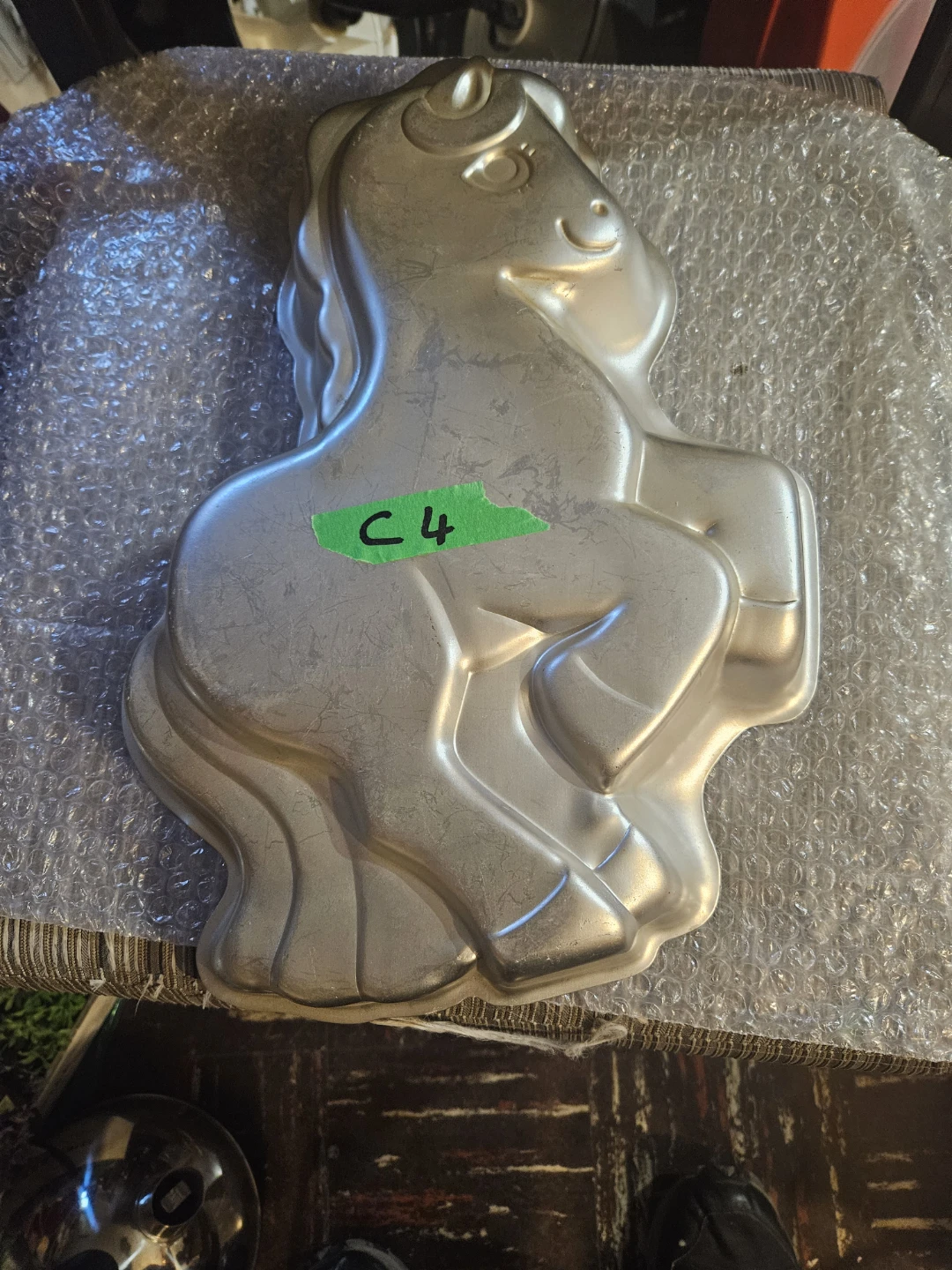Aluminum Horse Shaped Cake Pan - photo 2