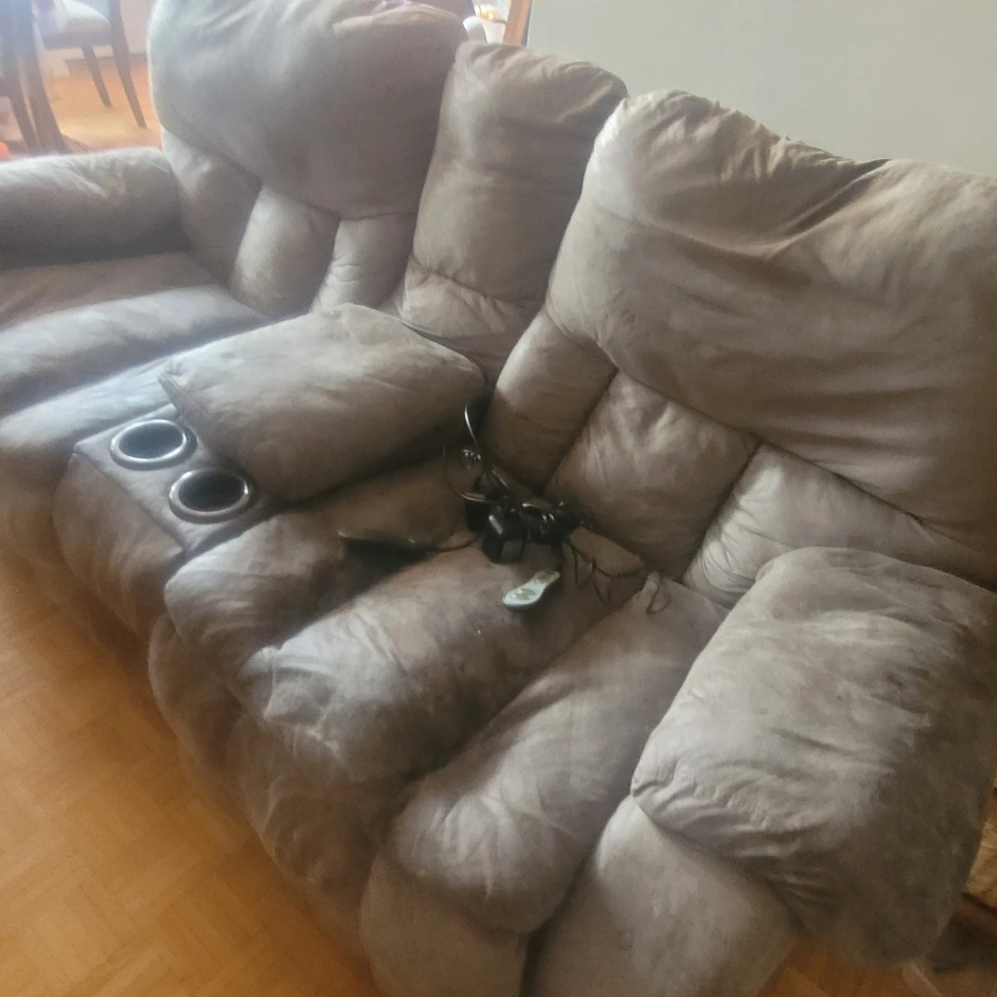 Brown Reclining Loveseat with Cup Holders - photo 4