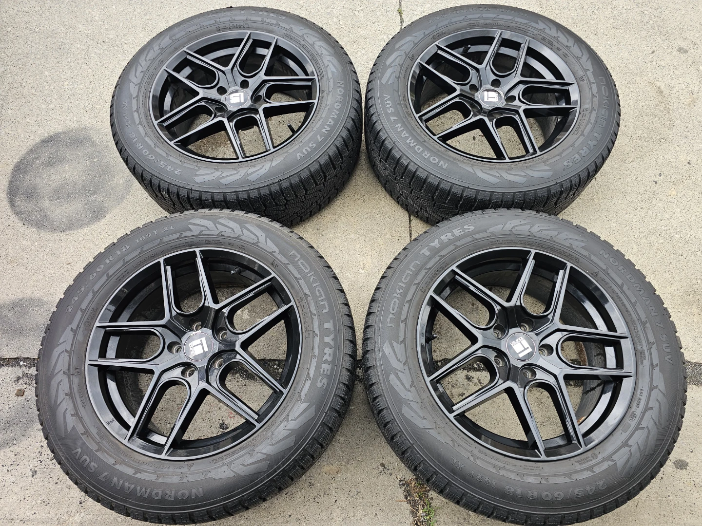 HONDA PILOT/PASSPORT/ACURA MDX WINTER TIRES ON ALLOY RIMS