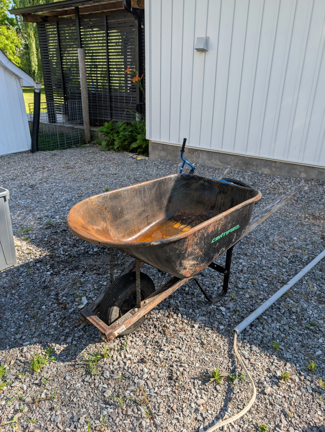 Wheelbarrow