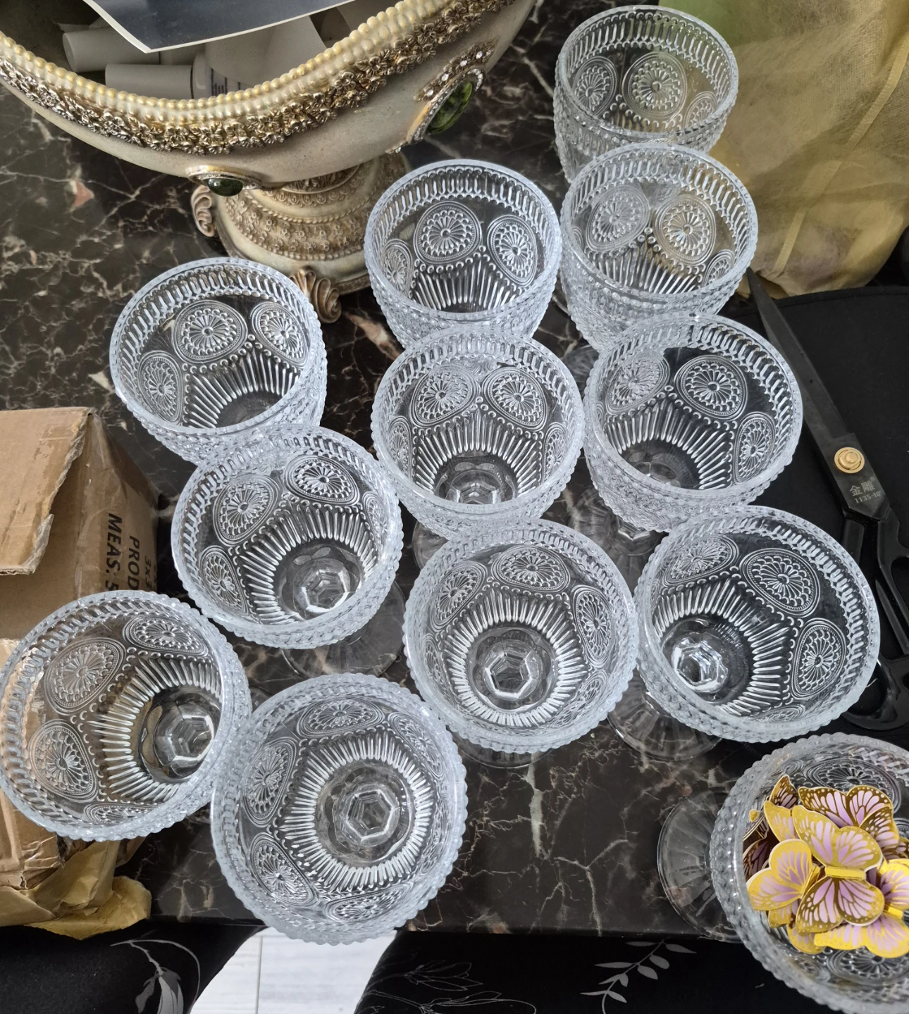 Set of 12 Clear Wine Glasses - photo 2