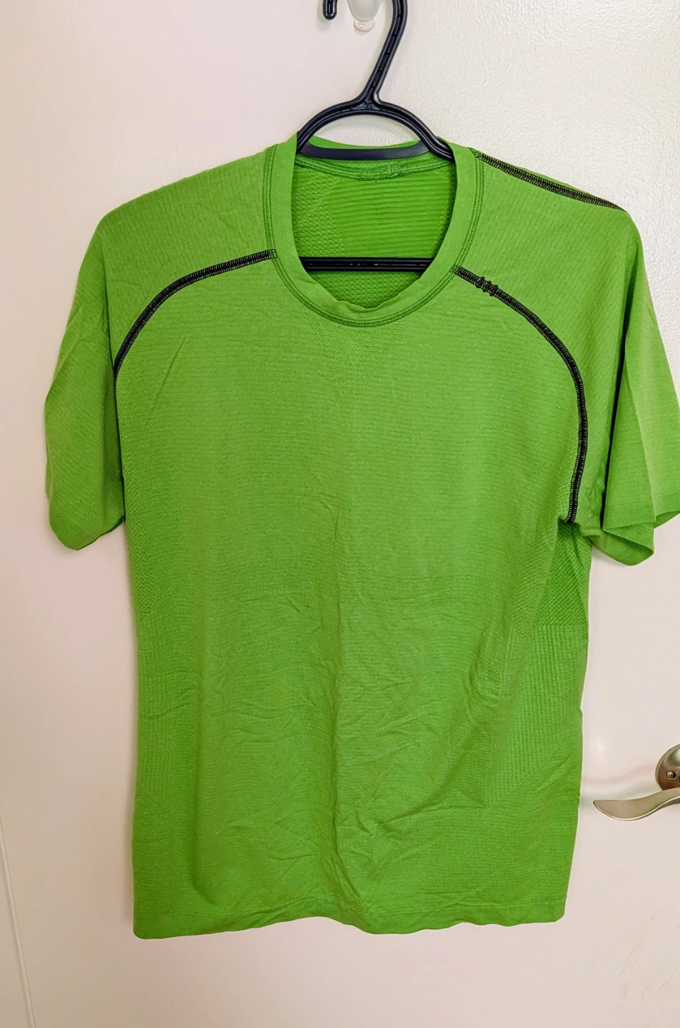 Lululemon Green Athletic T-Shirt - Men's Size Large