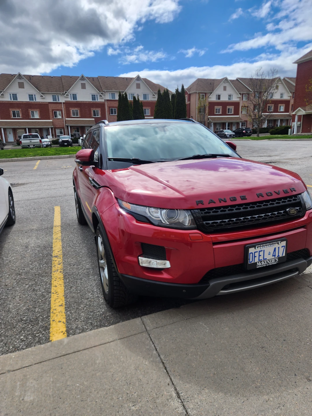 Red Range Rover Evoque - photo 2