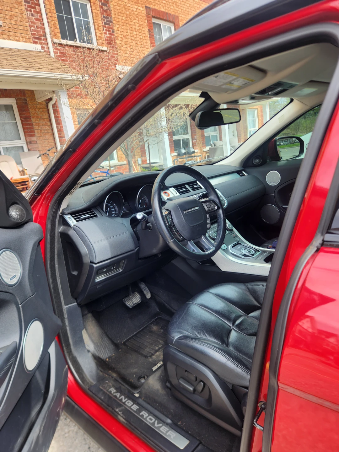 Red Range Rover Evoque - photo 5