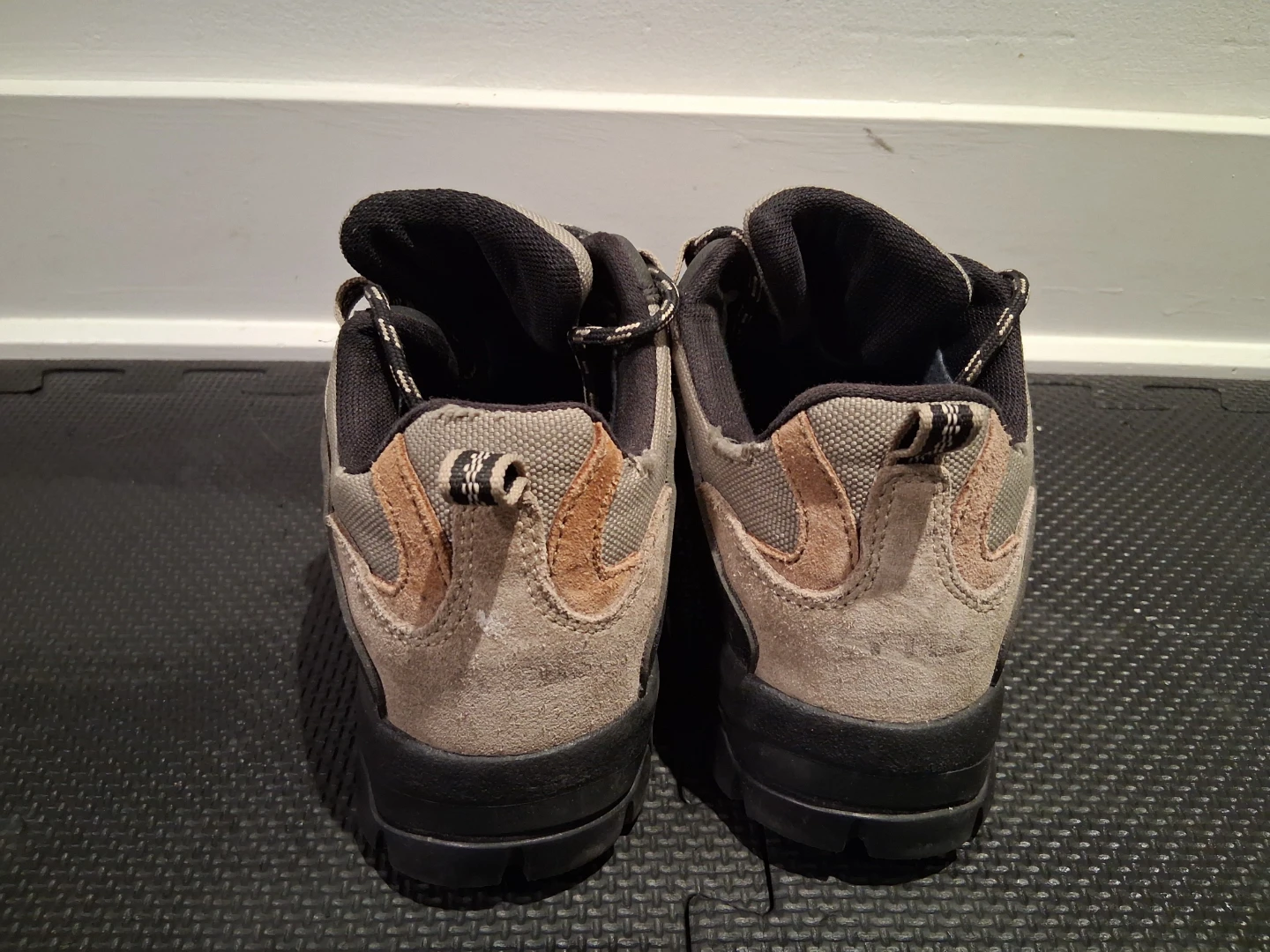 Hiking Shoes - photo 3