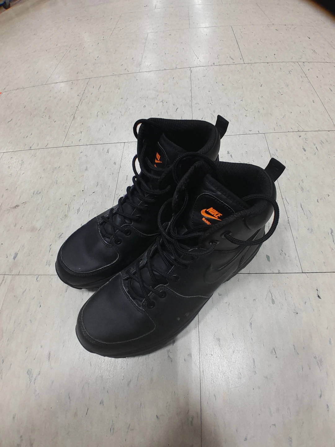 Nike Black Mid-Top Boots Men's Size 8 - photo 2