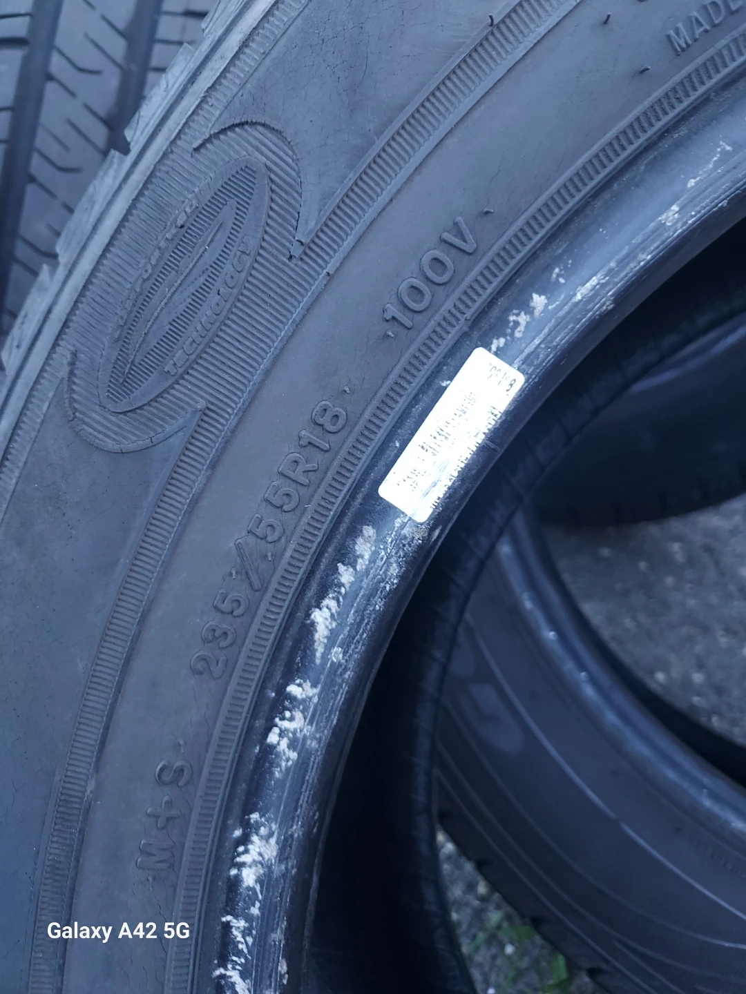Set of 4 Tires - 235/55R18 100V - photo 3