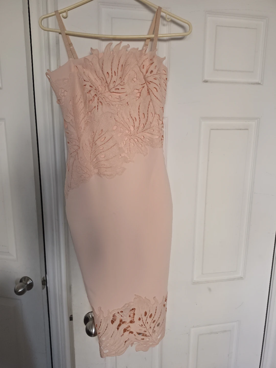 Marciano Pink Lace Detail Sheath Dress - photo 2