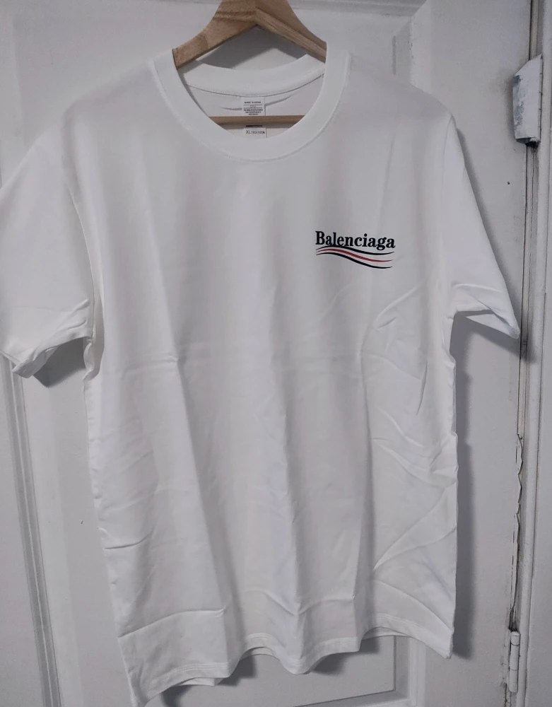 Balenciaga T-Shirt - photo 2