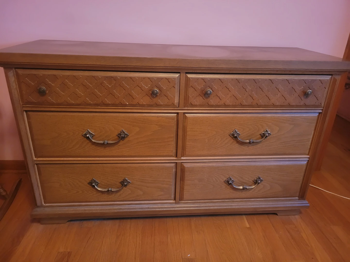 Wooden Dresser with 6 Drawers