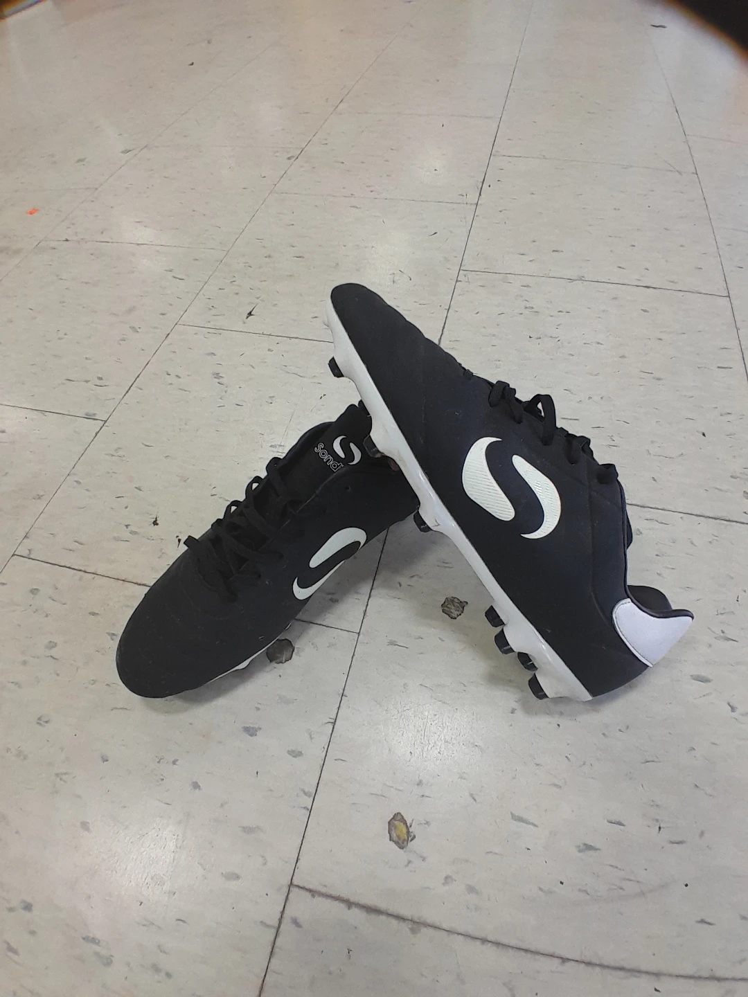 Sondico Soccer Cleats Men's Size 10 - photo 2