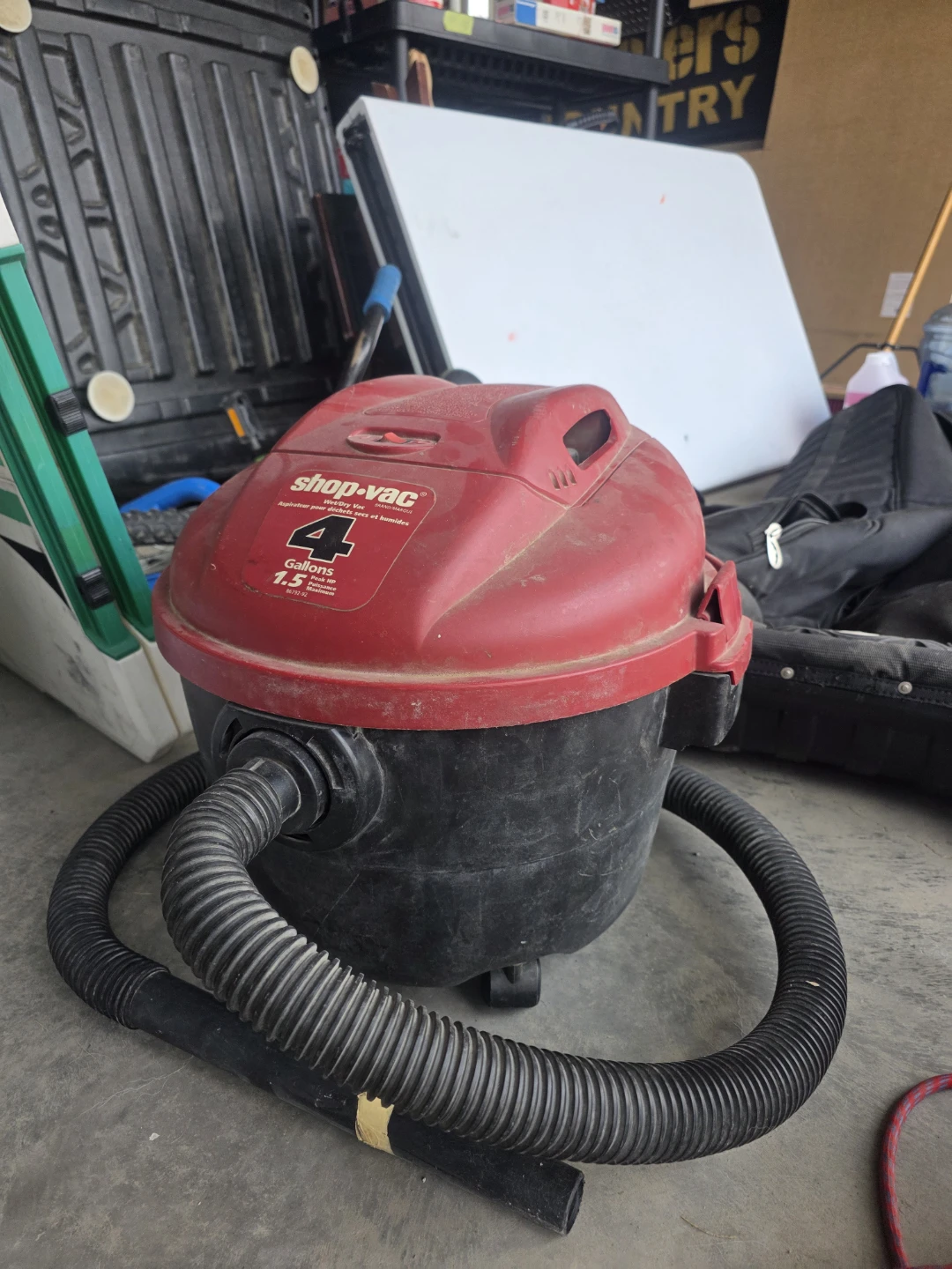 Shop-Vac 4 Gallon Wet/Dry Vacuum