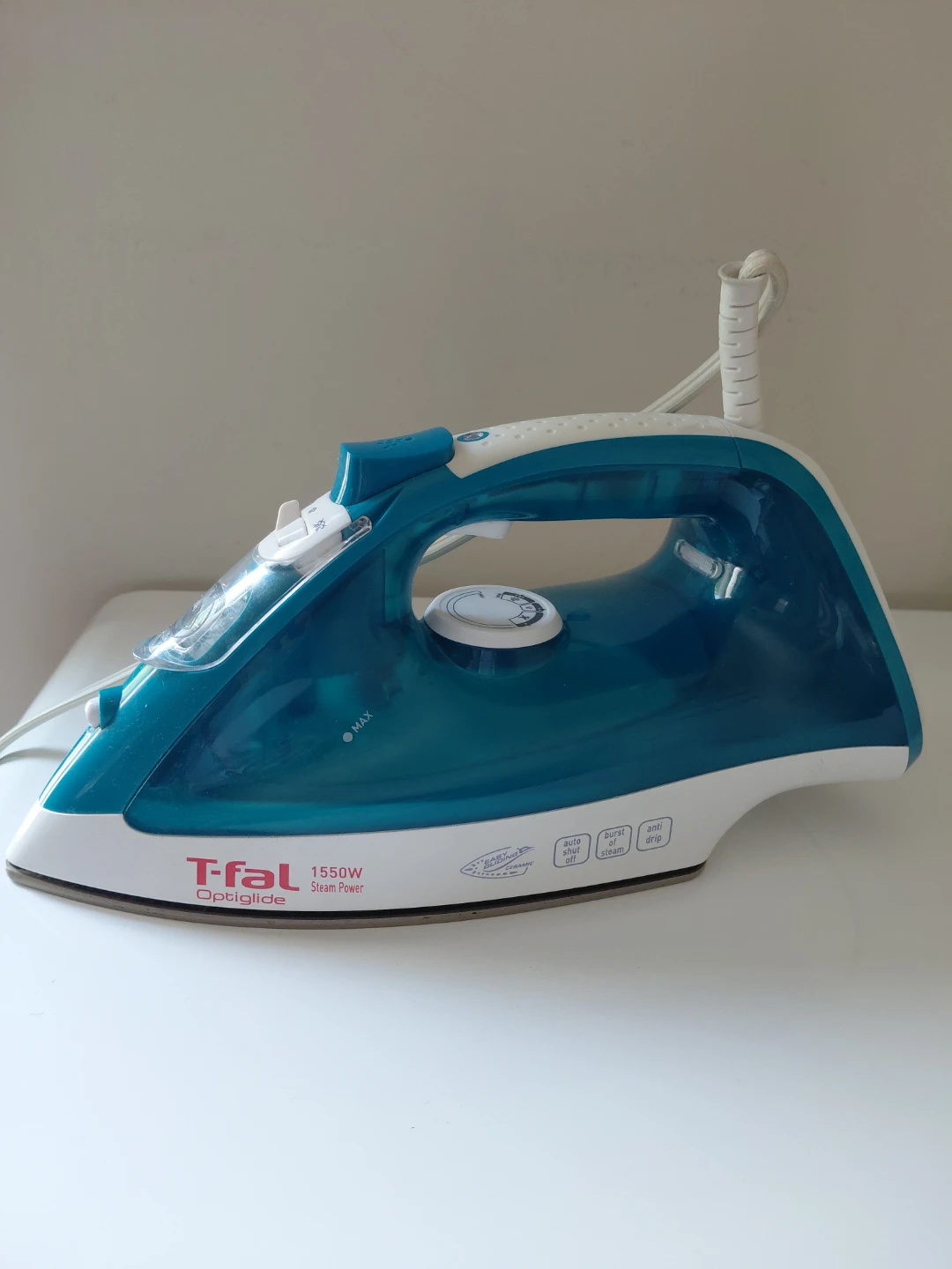T-fal OptiGlide 1550W Steam Iron