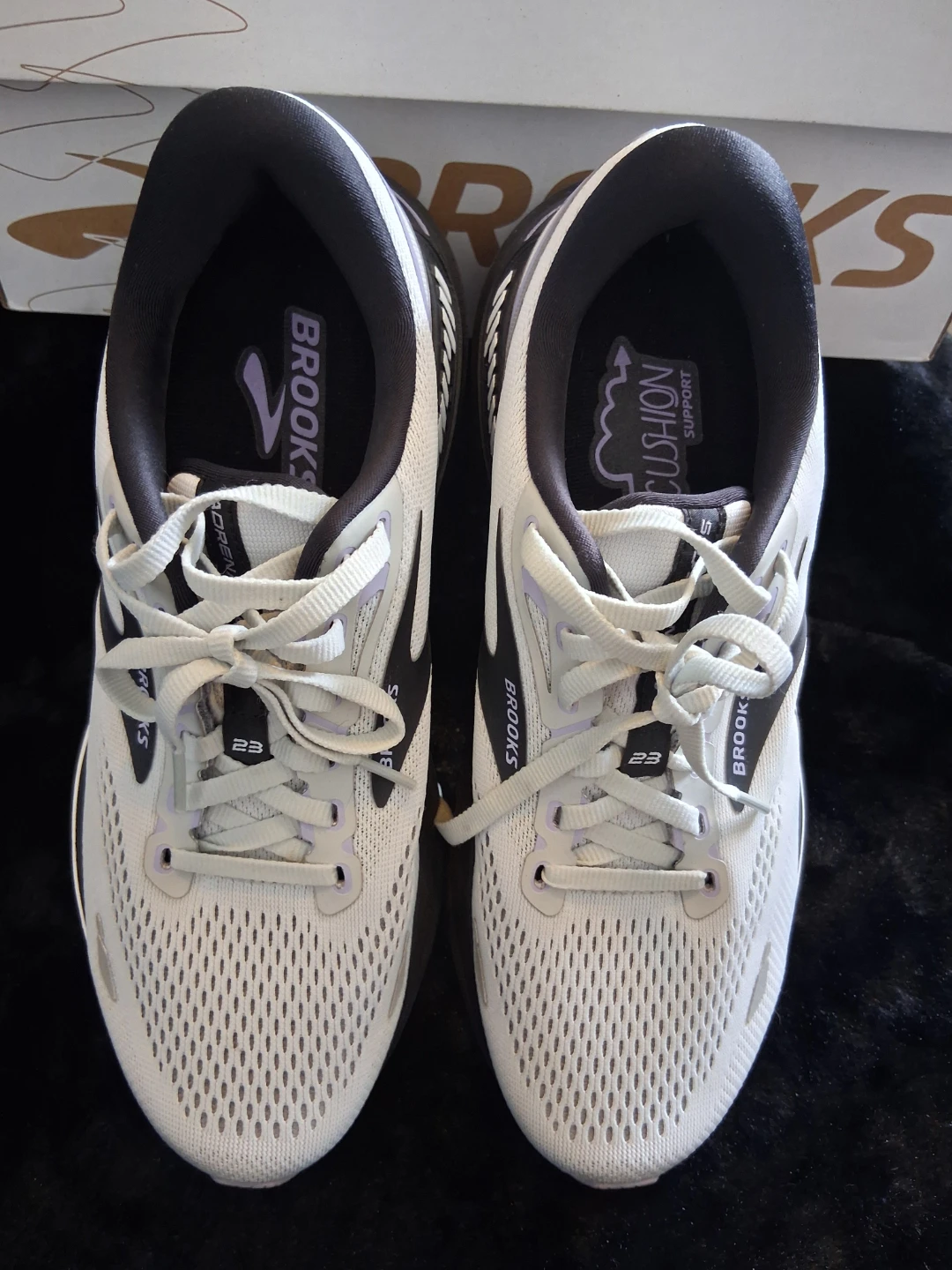 Brooks Adrenaline GTS 23 Running Shoes Size usa 10