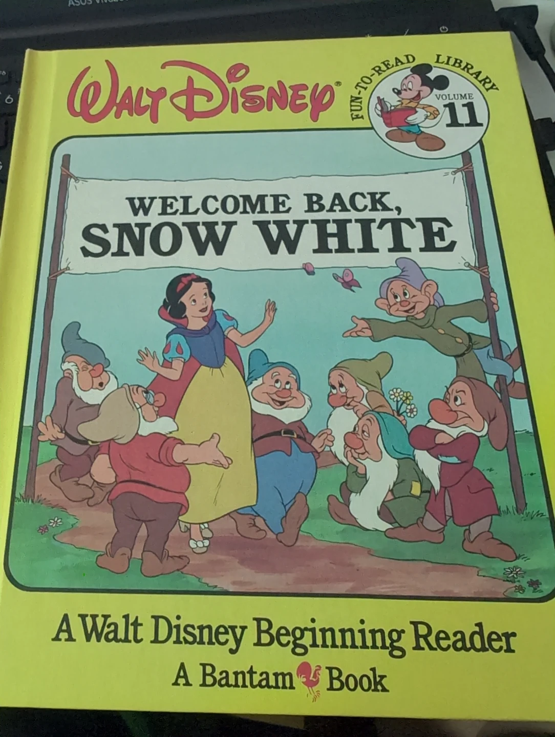 Walt Disney Welcome Back, Snow White Fun-to-Read  Volume 11 Book