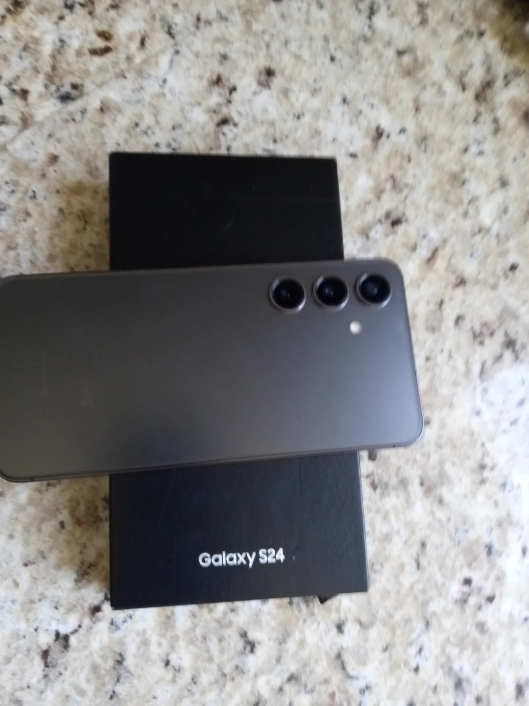 Samsung Galaxy S24 Smartphone - photo 3