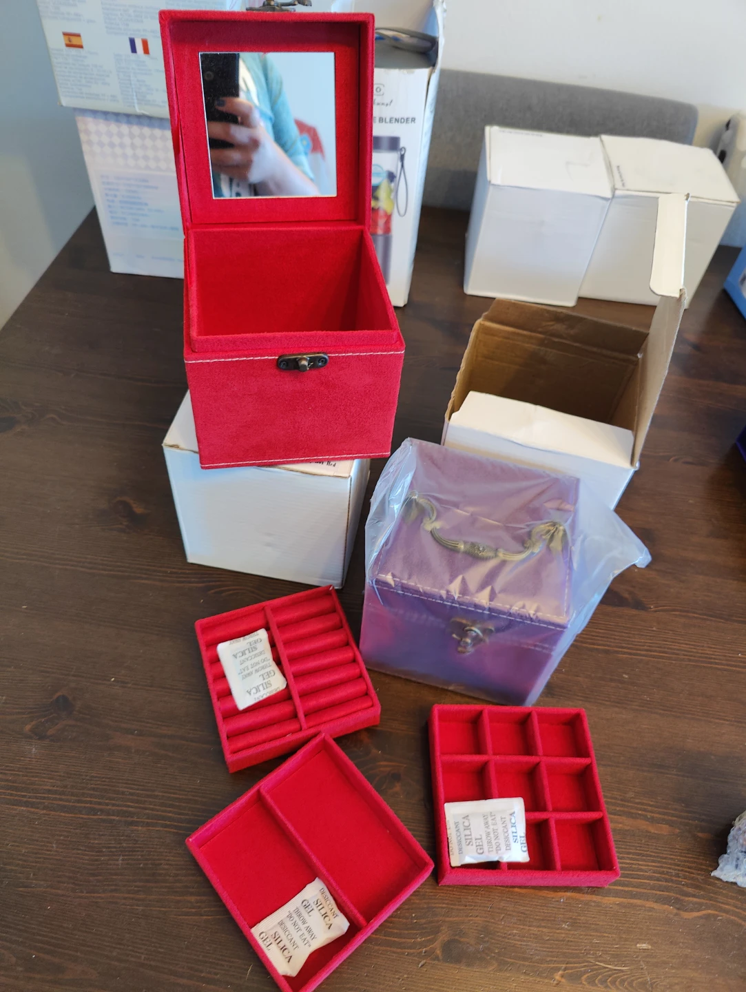 Red Velvet or purple 💜 Jewellery Box with Mirror - photo 2