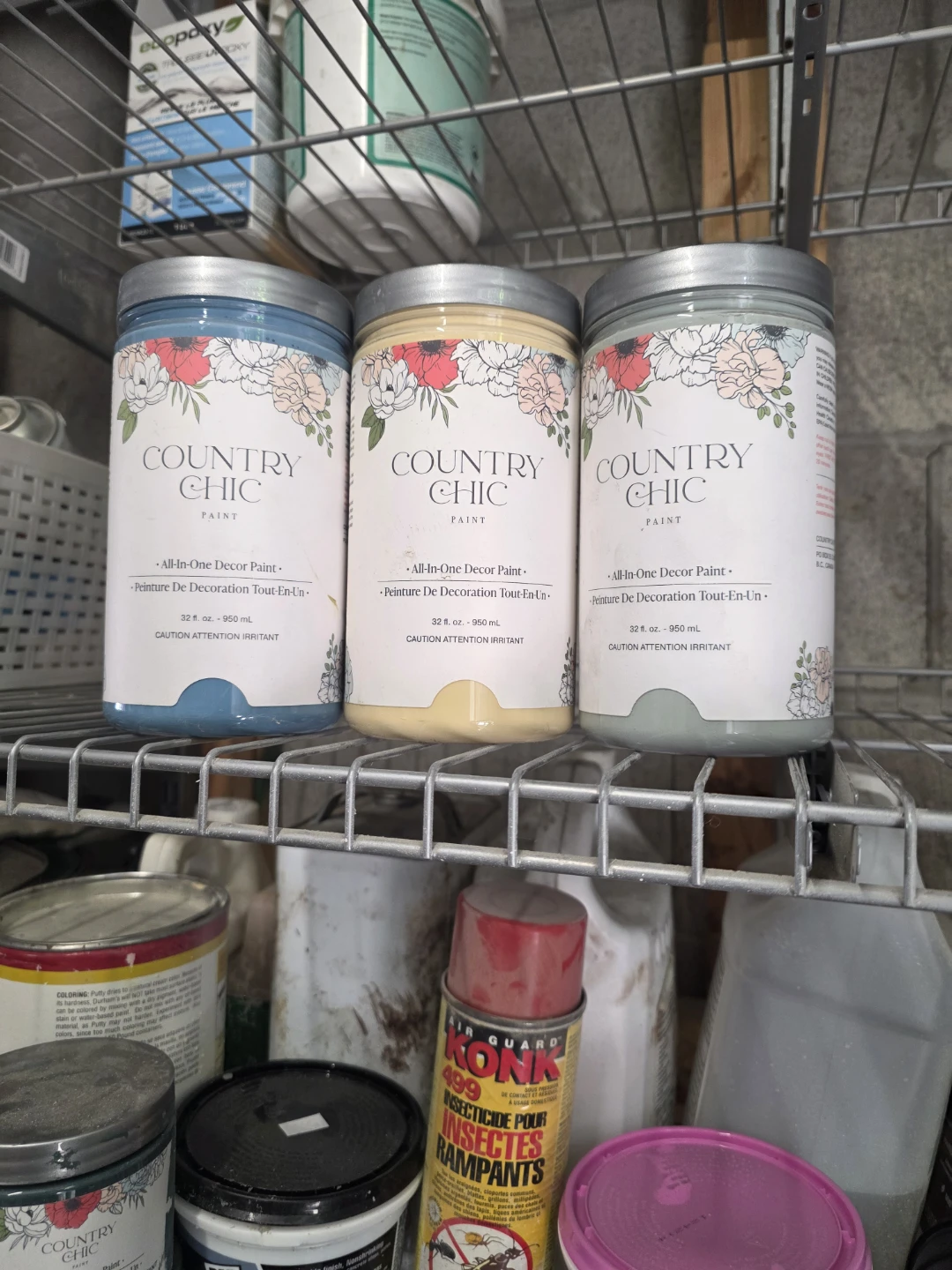⚽ BNIB Country Chic All-In-One Decor Paint - 32 oz