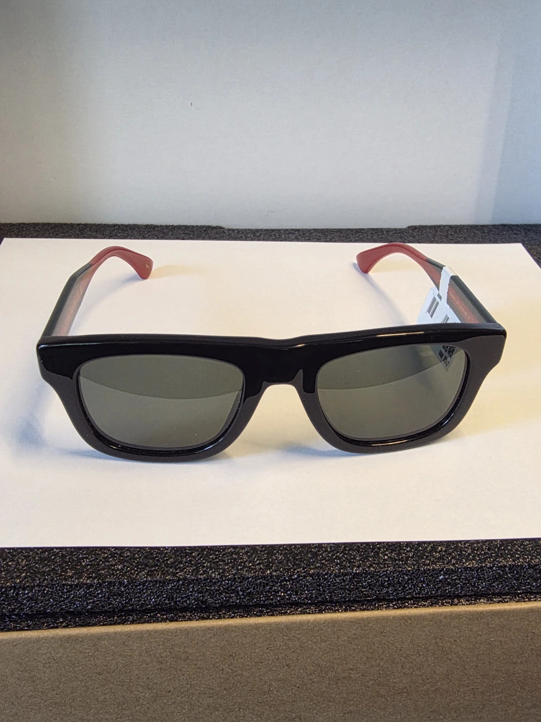 Gucci Sunglasses GG1835S