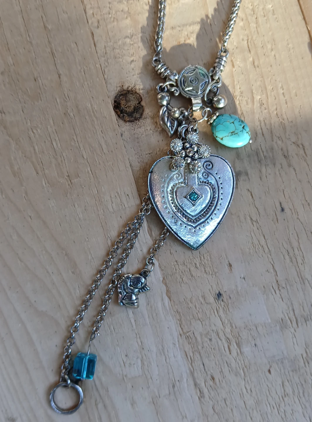 Tuzy Necklace with Heart Pendant - photo 3