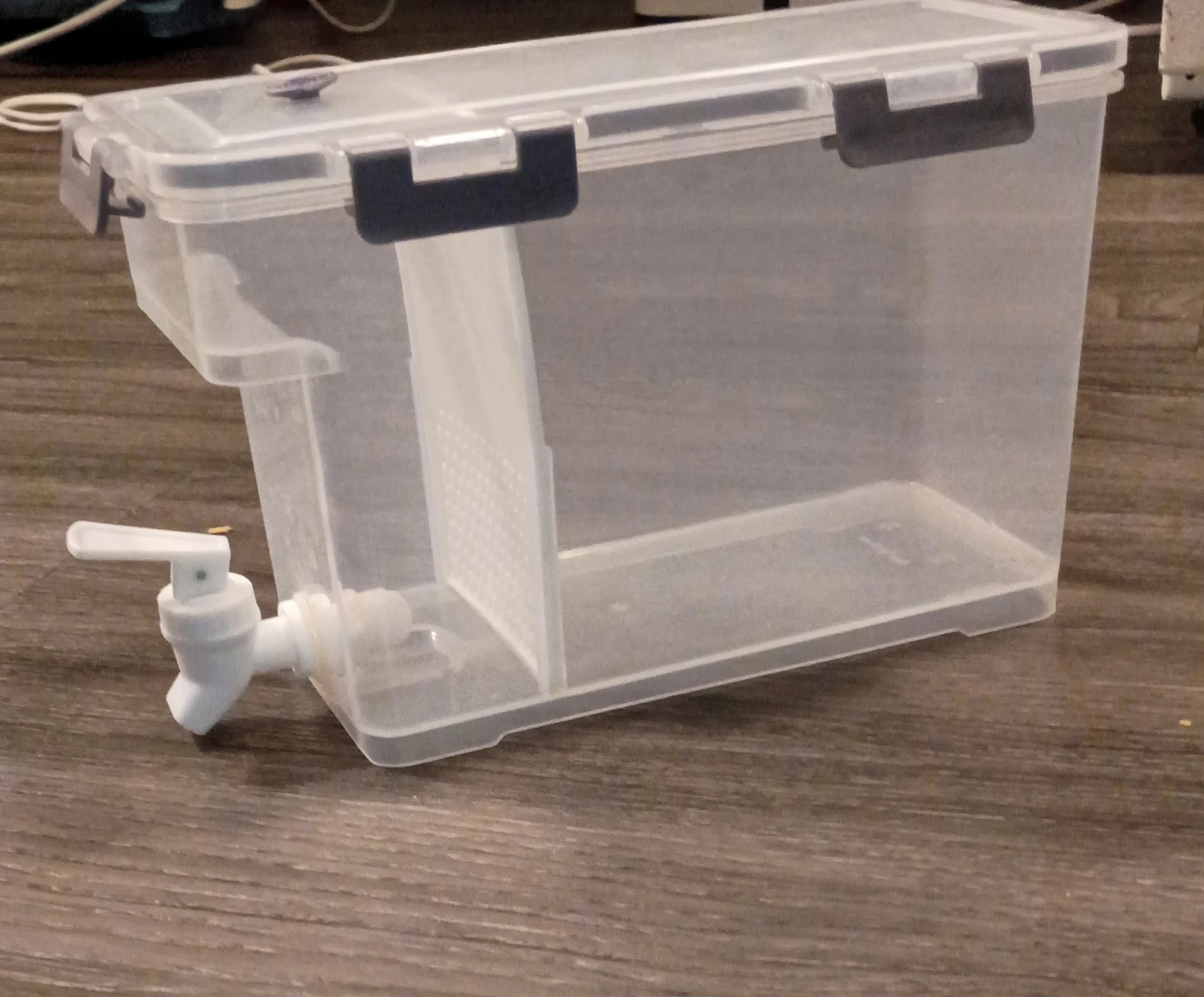 Clear Plastic Water Dispenser with Spigot - photo 2
