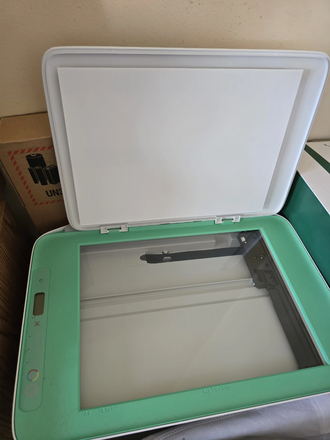 HP DeskJet 3755 All-in-One Printer - photo 2