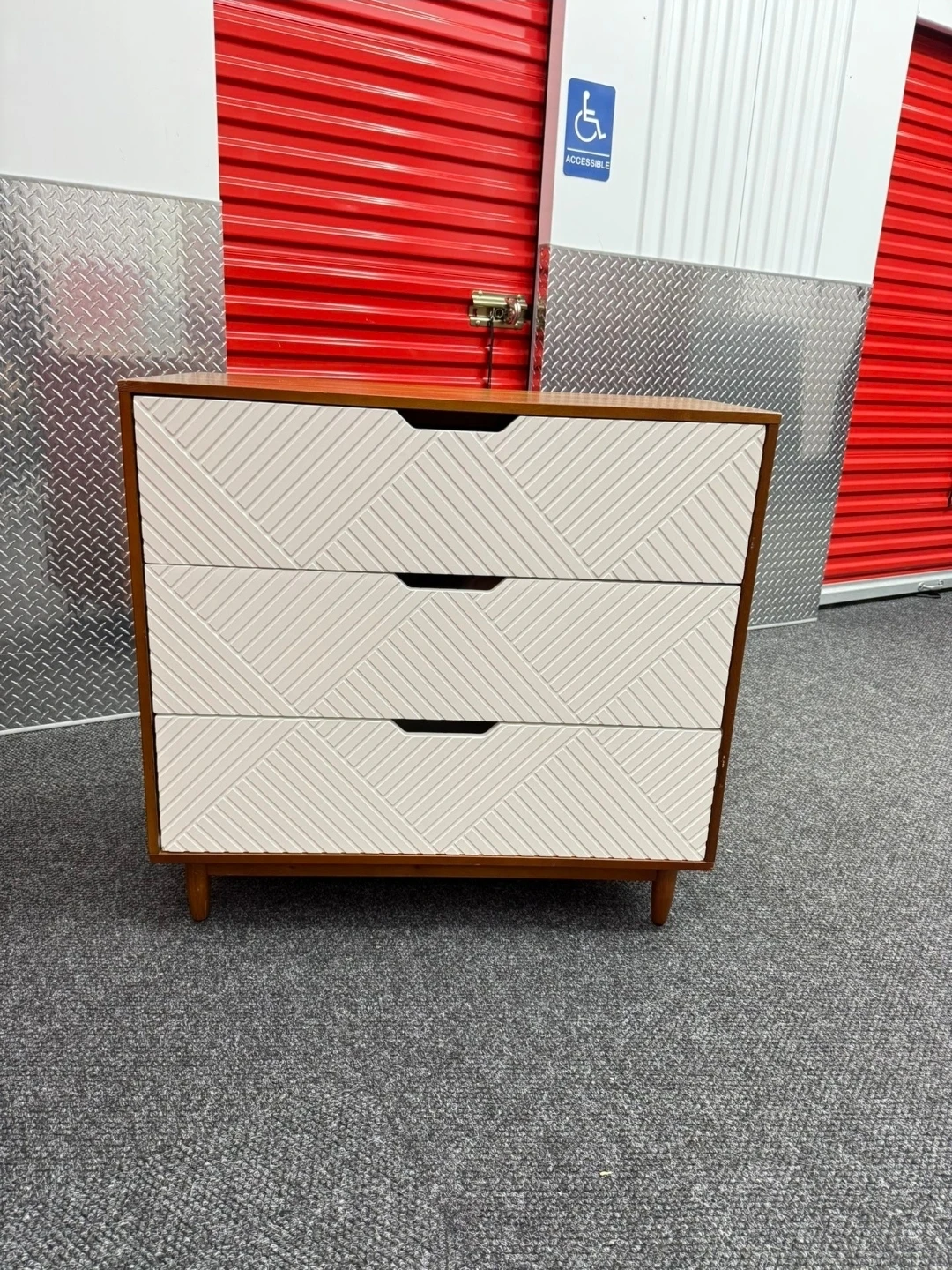 Mid-Century Modern 3-Drawer Dresser