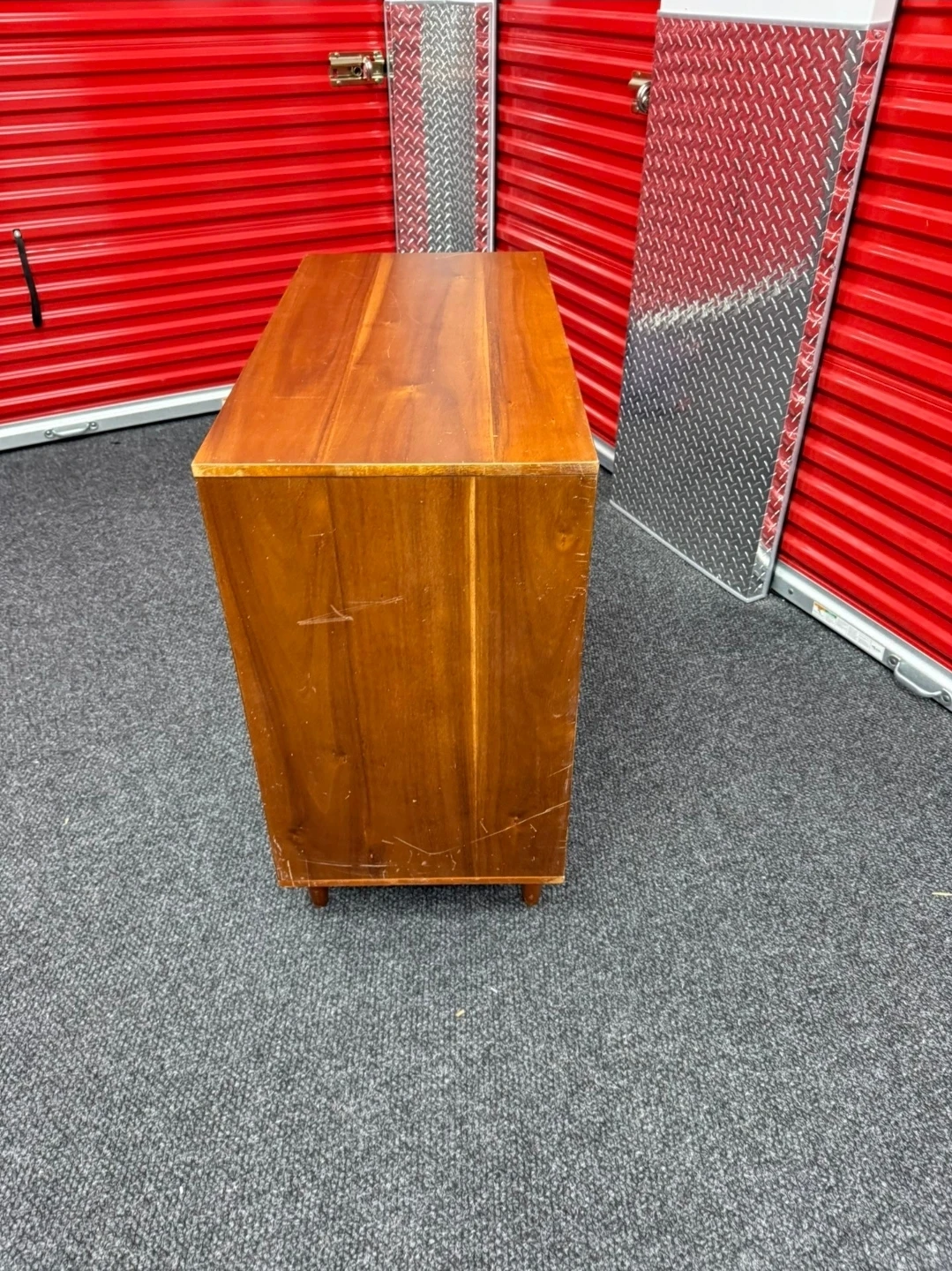 Mid-Century Modern 3-Drawer Dresser - photo 5