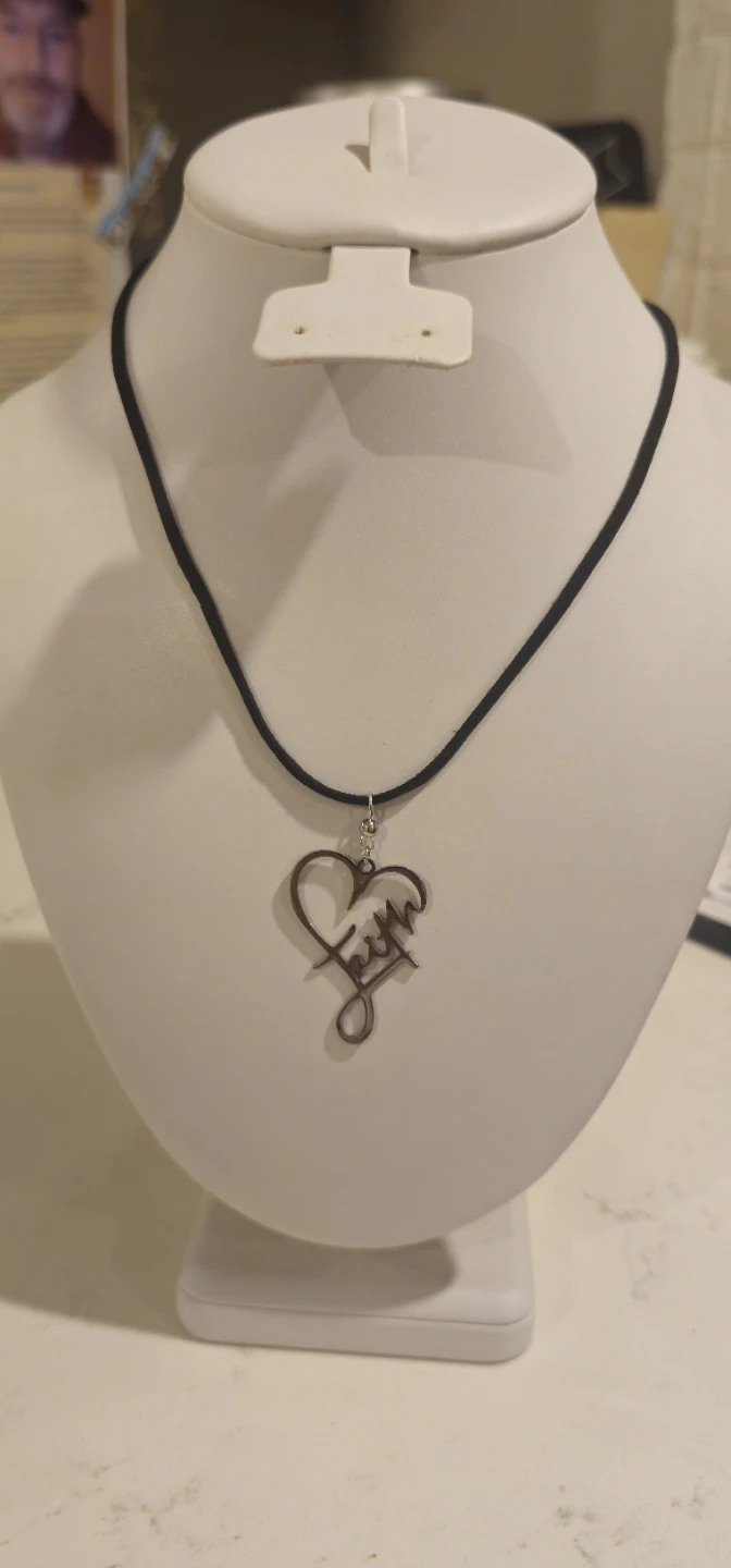 Heart "Faith" Pendant Necklace - photo 2