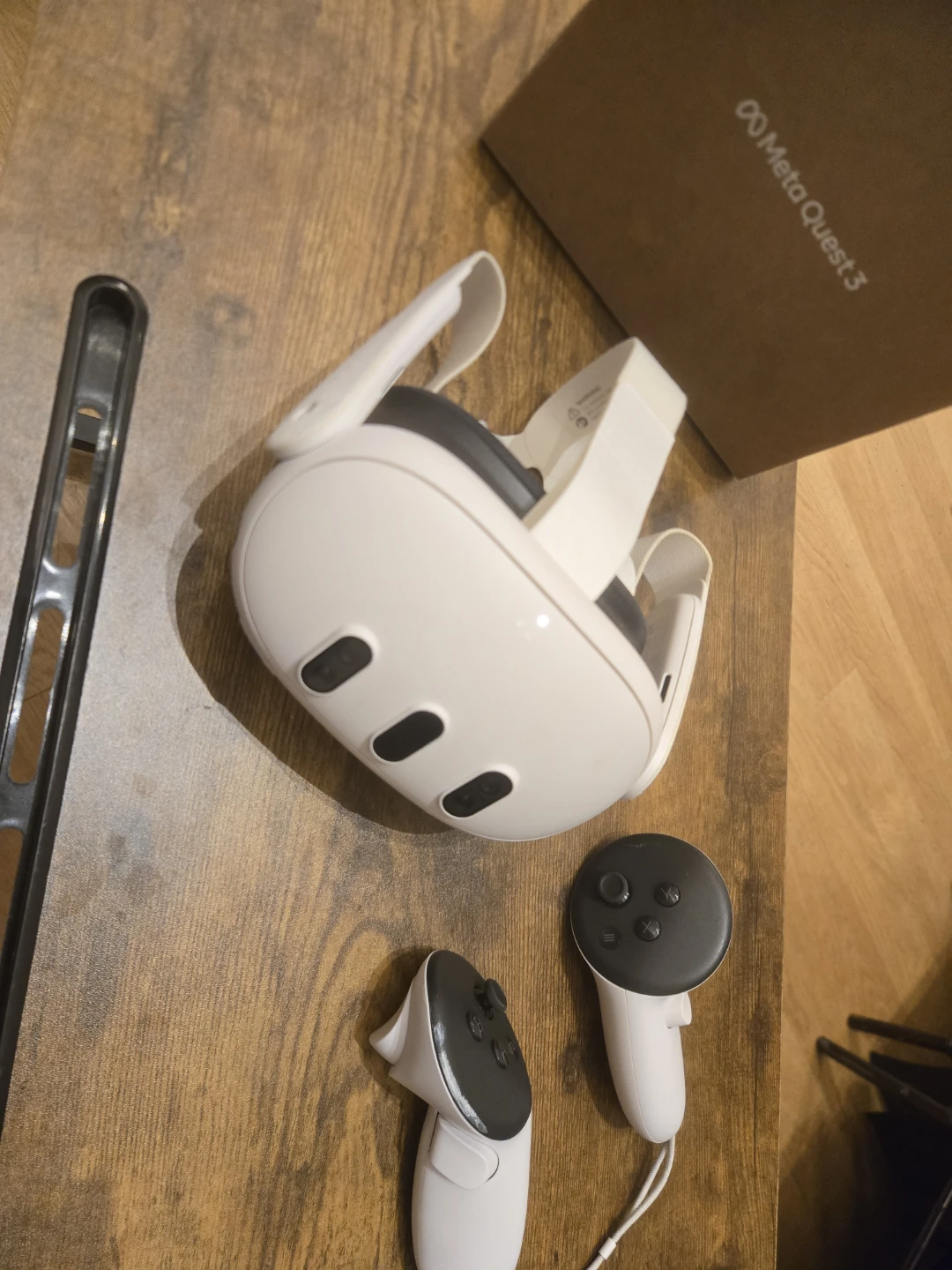 Meta Quest 3 VR Headset with Controllers