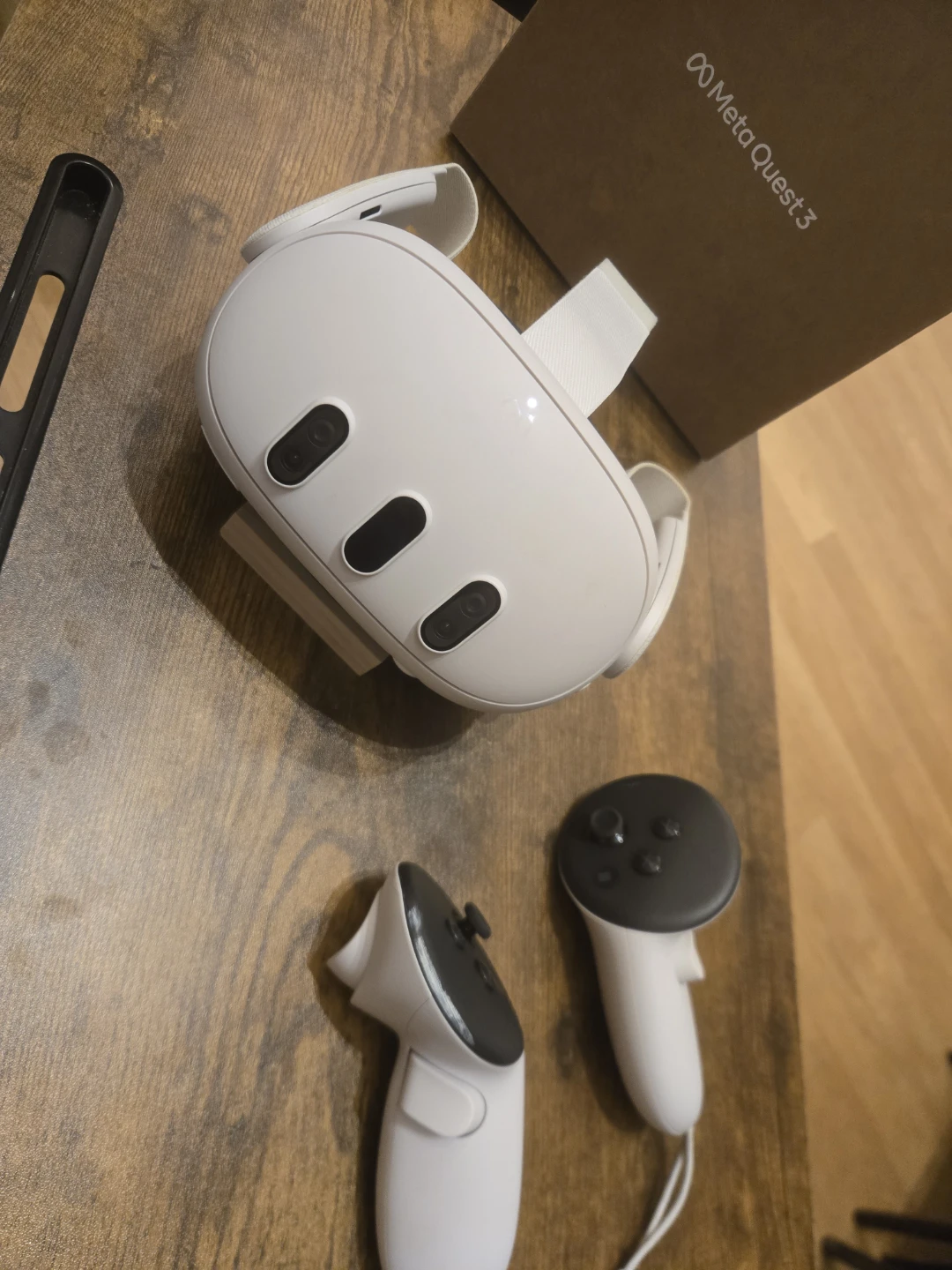 Meta Quest 3 VR Headset with Controllers - photo 4