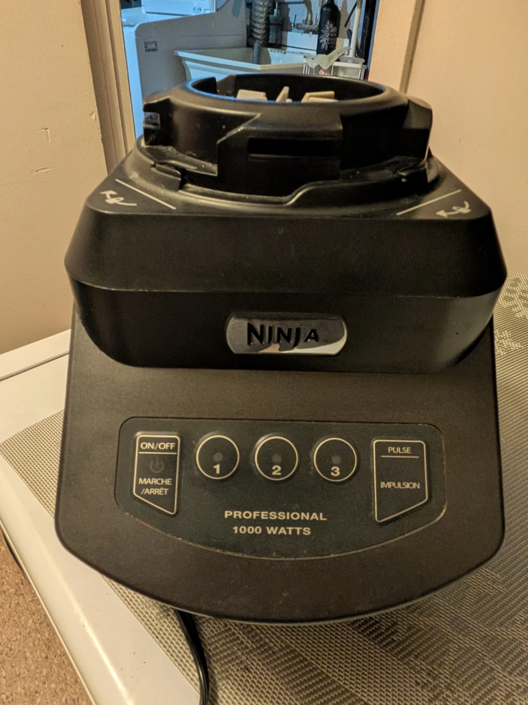 Ninja Professional Blender BASE ONLY- 1000 Watts