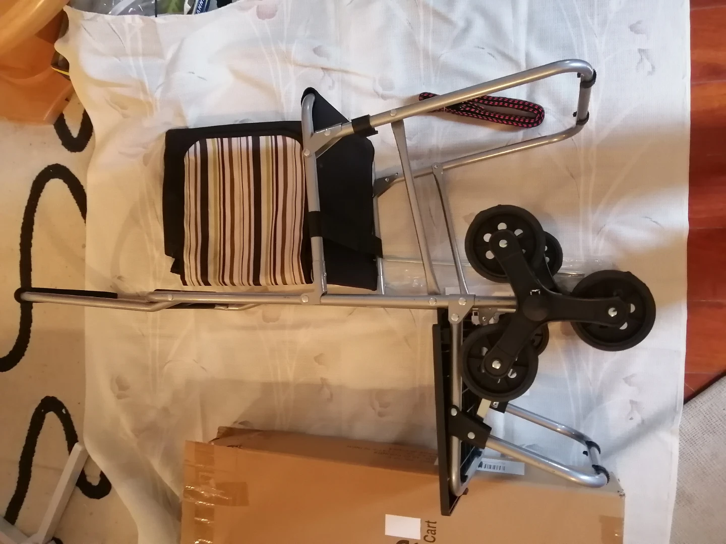 New  Folding Shopping Cart with Seat & Stair-Climbing Wheels - photo 4