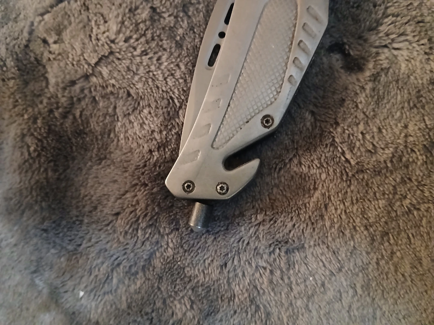 CAT Folding Pocket Knife - photo 2