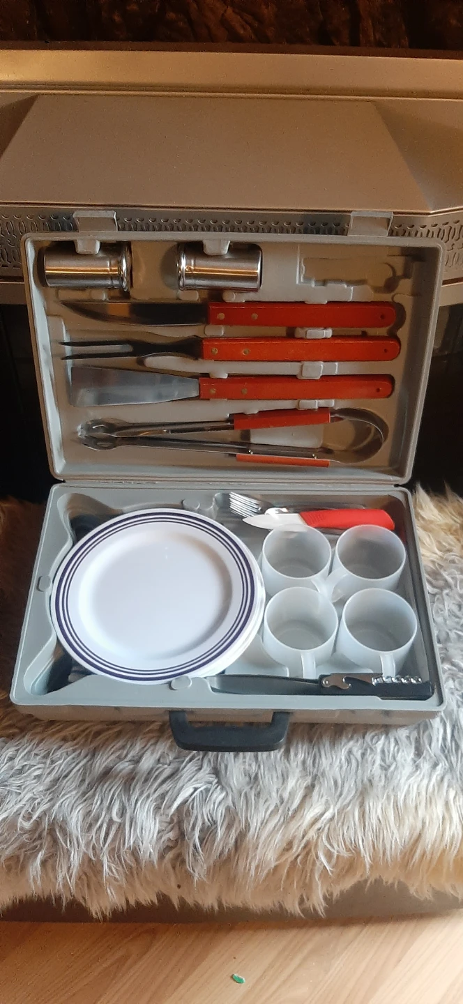 Camping Utility Utensil Set in Carrying Case