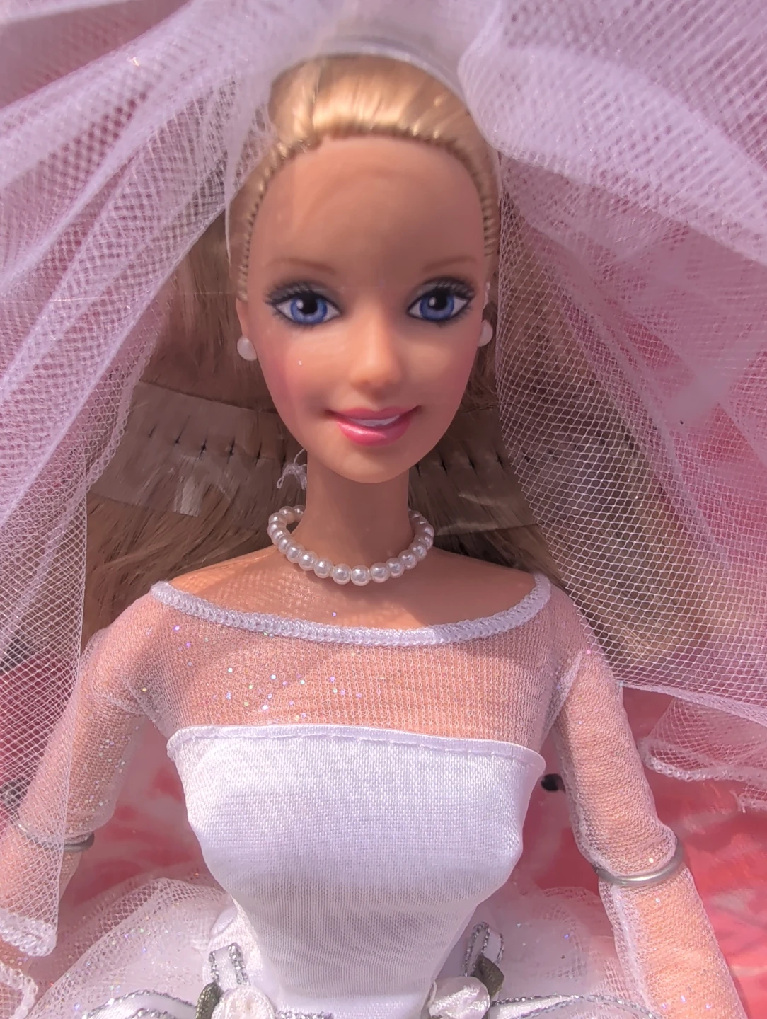 Barbie Blushing Bride Doll - photo 3