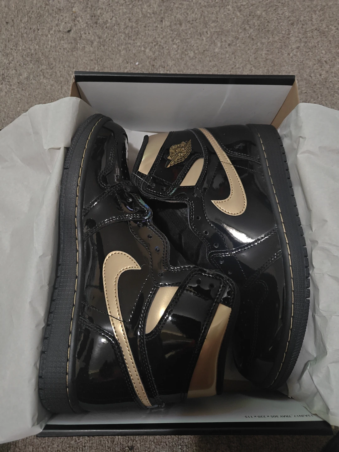 Jordan 1high Retro black metallic gold - photo 2